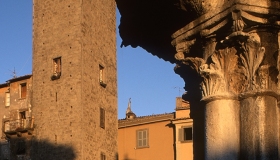 Torre del Borgognone e fontana di P. del Gesù
