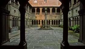 Basilica di S. Maria della Quercia - Chiostro