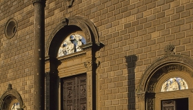 Basilica della Madonna della Quercia - Particolare della facciata con i tre portali