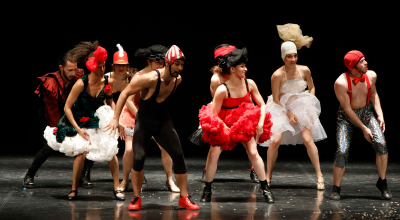 La compagnia Artemis danza/Monica Casadei in Felliniana – omaggio a Fellini