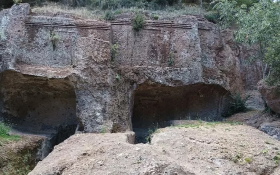 Necropoli rupestre di Castel d’Asso